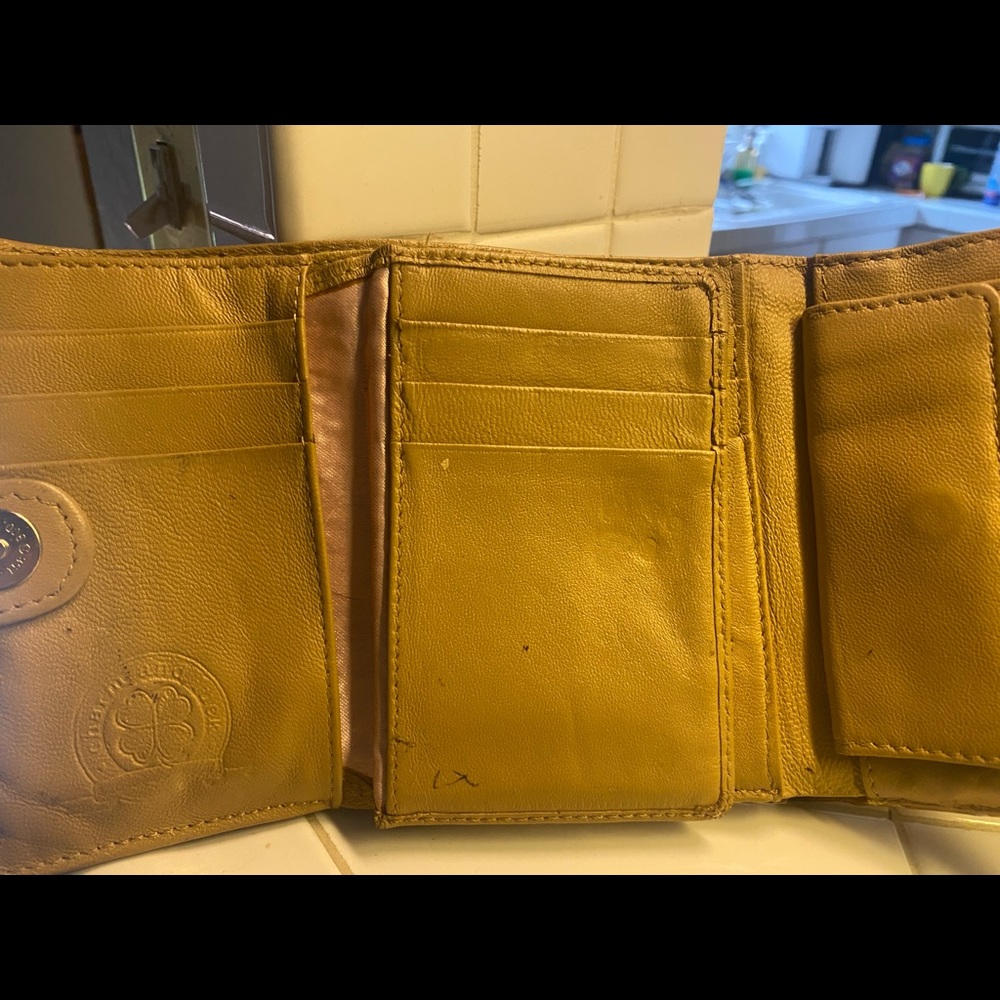 Leather and Rhinestone wallet - Picture 5 of 8